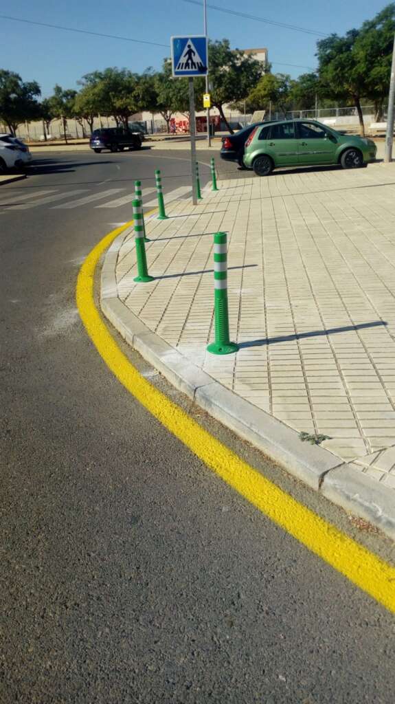 INSTALACIÓN DE BOLARDOS DE SEGURIDAD